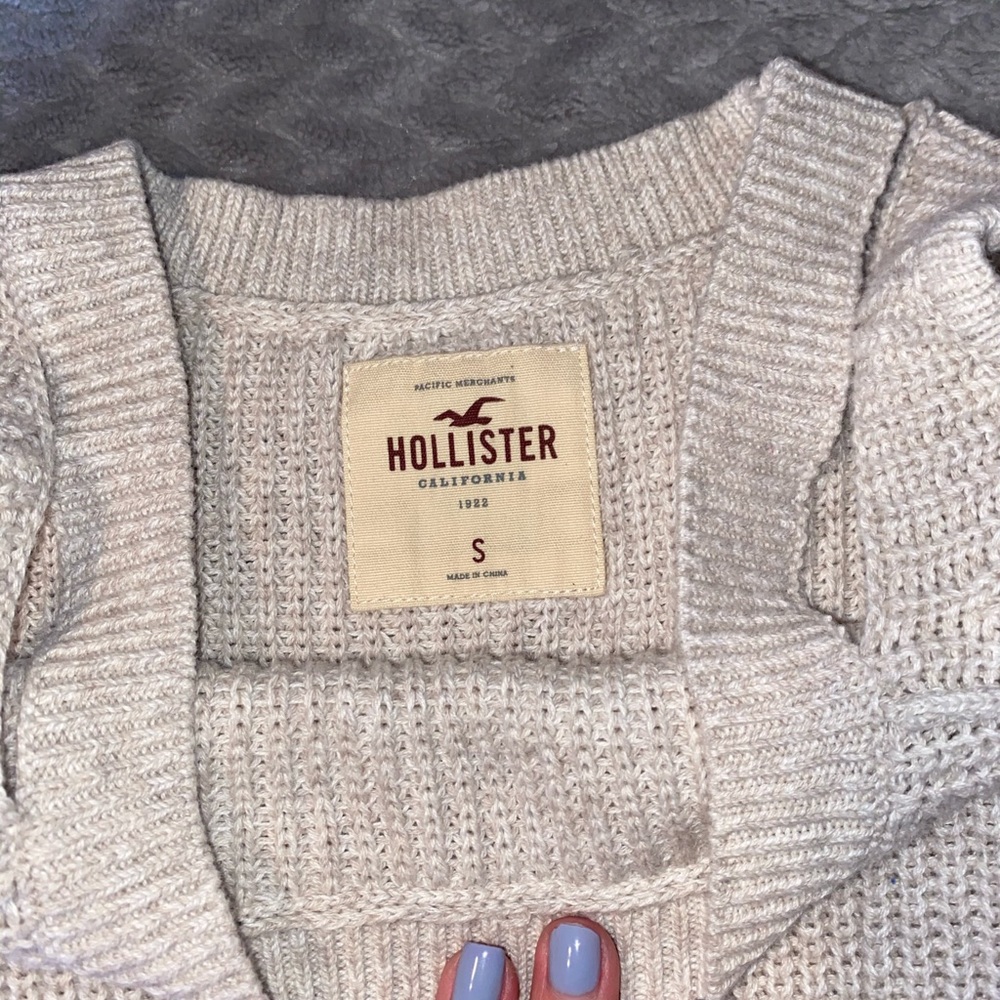 Sweater - Picture 3 of 3